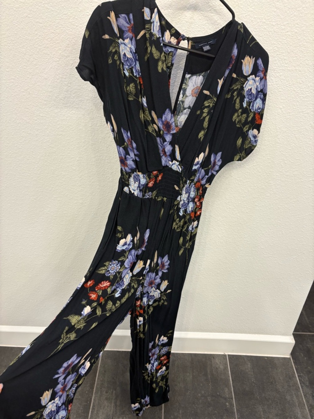 American Eagle Outfitters Black Floral V-Neck Jumpsuit